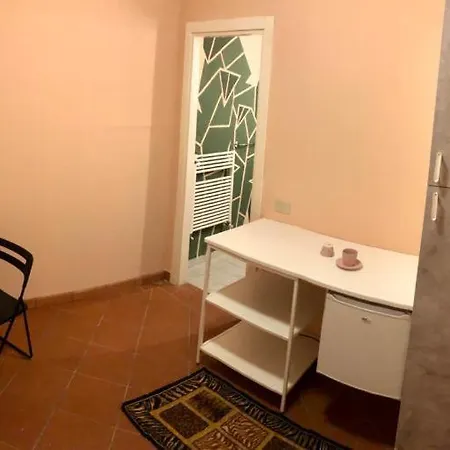 Piccola Giungla Lungarno 招待所 比萨